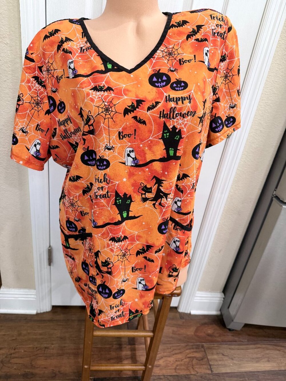 Scrubstar Halloween Scrub Top XL Orange Stretch Ghost Witch Pumpkin